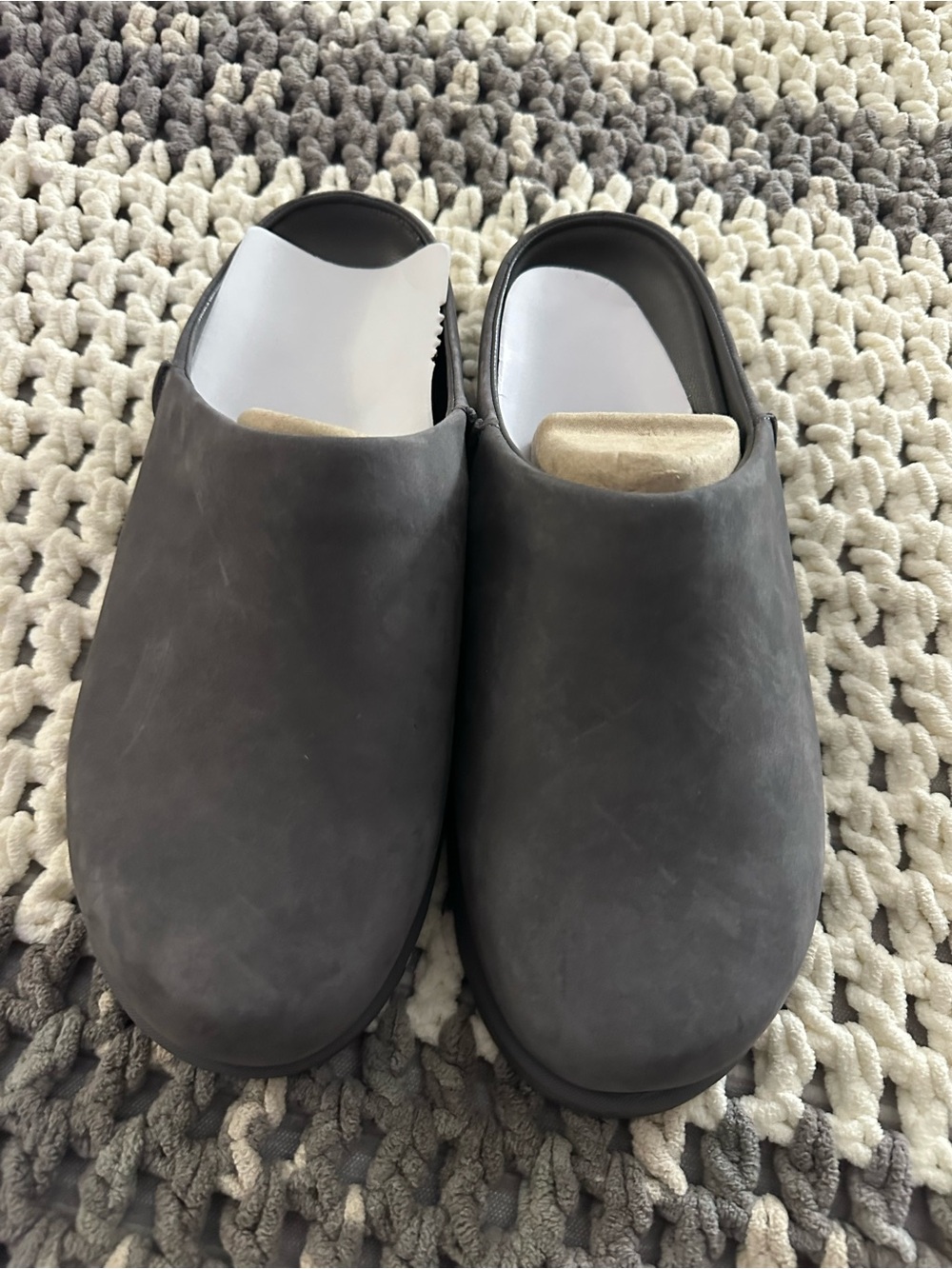 UGG Men's Slip-On Clog in Charcoal